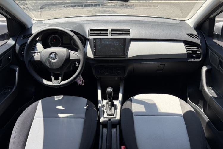 Used Skoda Fabia 2017 1.4L Automatic Car Enjoy Edition Interior 4