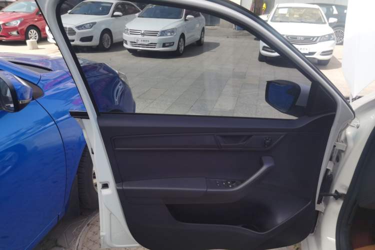 Used Skoda Fabia 2017 1.4L Automatic Car Enjoy Edition Interior 7