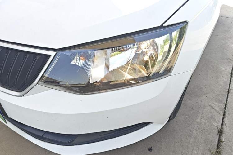 Used Skoda Fabia 2017 1.4L Automatic Car Enjoy Edition Left Front Headlight