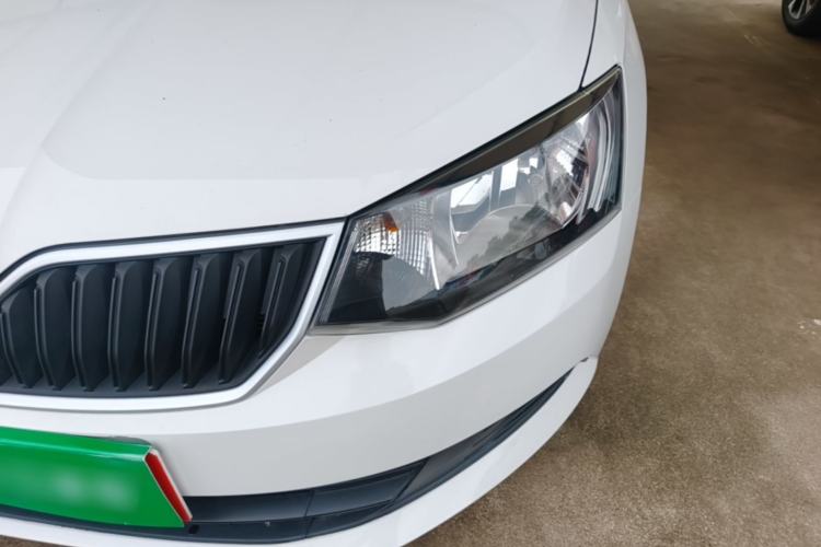 Used Skoda Fabia 2017 1.4L Automatic Car Enjoy Edition Left Front Headlight