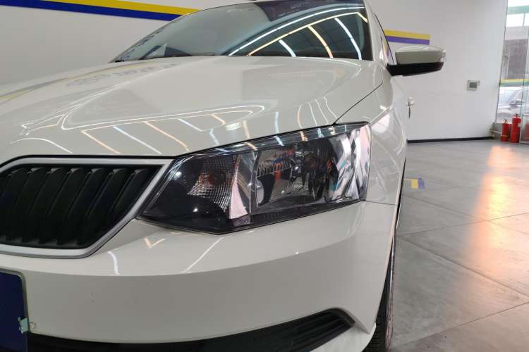 Used Skoda Fabia 2017 1.4L Automatic Car Enjoy Edition Left Front Headlight