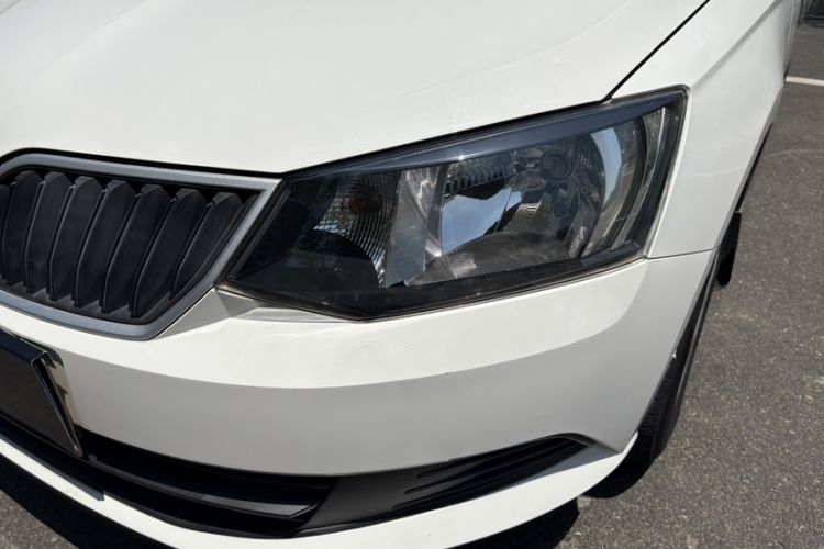 Used Skoda Fabia 2017 1.4L Automatic Car Enjoy Edition Left Front Headlight