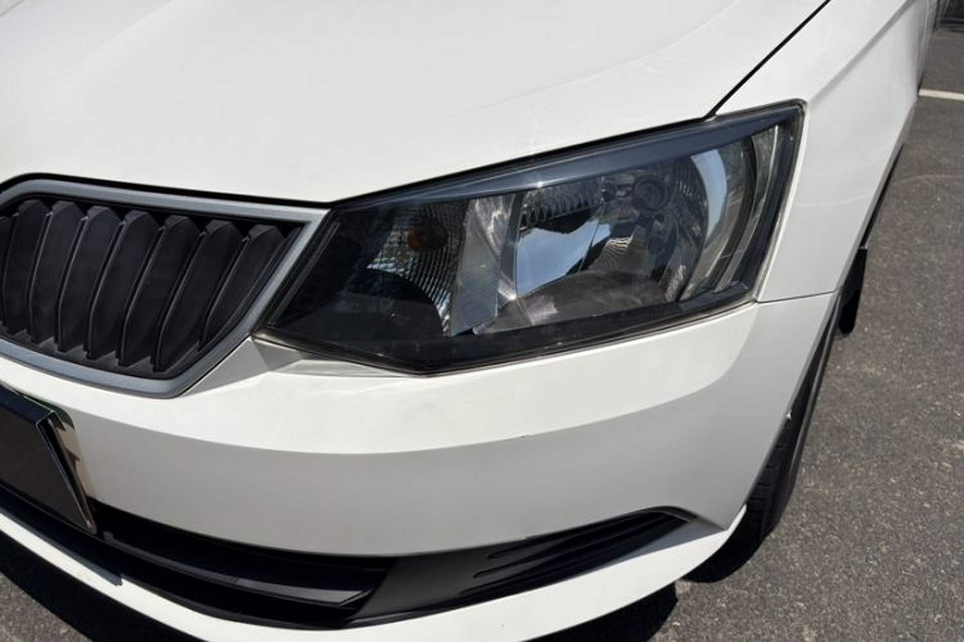 Used Skoda Fabia 2017 1.4L Automatic Car Enjoy Edition Left Front Headlight
