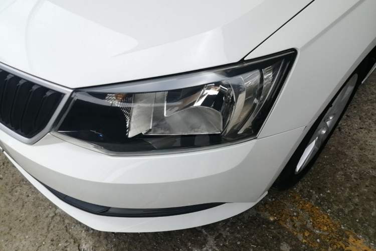 Used Skoda Fabia 2017 1.4L Automatic Car Enjoy Edition Left Front Headlight