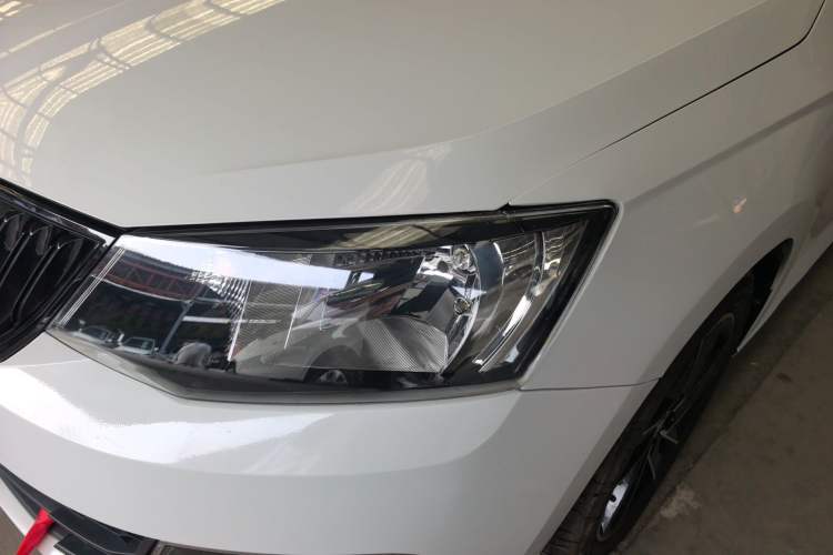 Used Skoda Fabia 2017 1.6L Automatic Chuanxing Edition Left Front Headlight