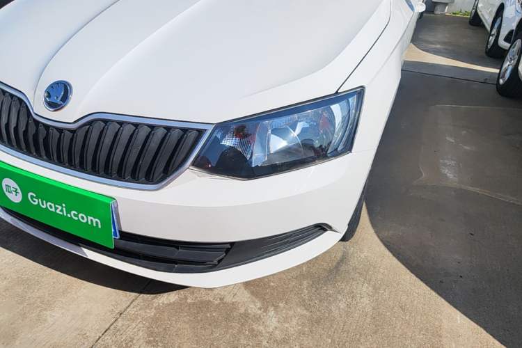Used Skoda Fabia 2017 1.4L Automatic Car Enjoy Edition Left Front Headlight