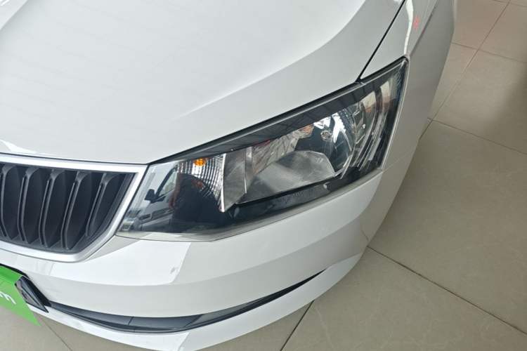 Used Skoda Fabia 2017 1.4L Automatic Car Enjoy Edition Left Front Headlight