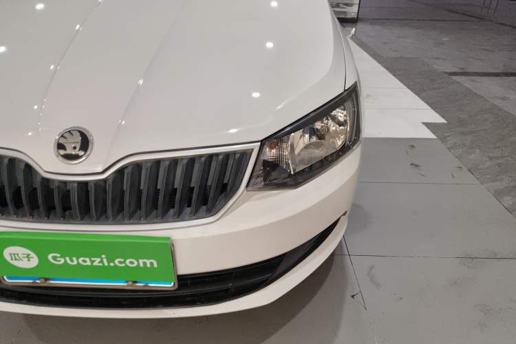 Used Skoda Fabia 2017 1.4L Automatic Car Enjoy Edition Left Front Headlight