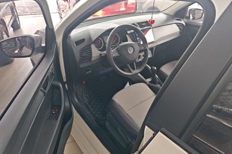 Used Skoda Fabia 2017 1.4L Automatic Car Enjoy Edition Left Front Seat