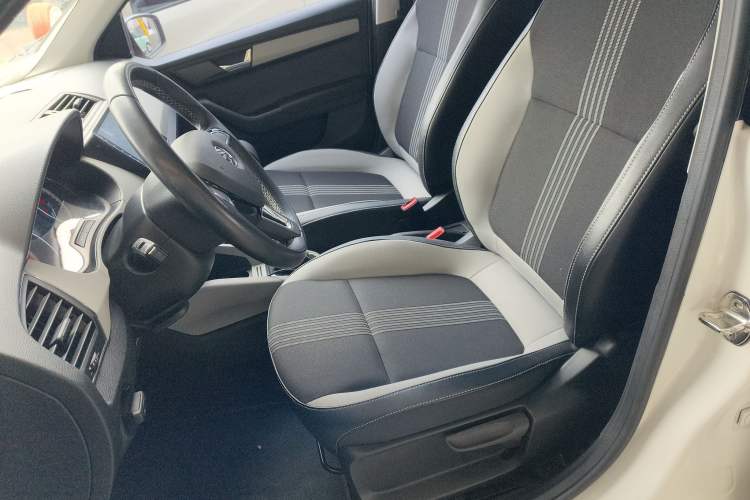 Used Skoda Fabia 2017 1.6L Automatic Sport Edition Left Front Seat