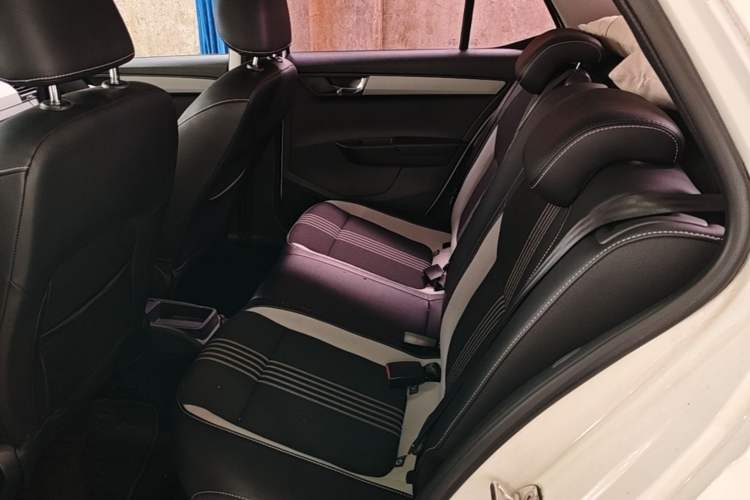 Used Skoda Fabia 2017 1.6L Automatic Sport Edition Left Rear Seat