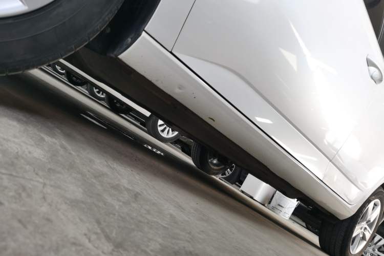 Used Skoda Fabia 2017 1.4L Automatic Car Enjoy Edition Left Side Sill