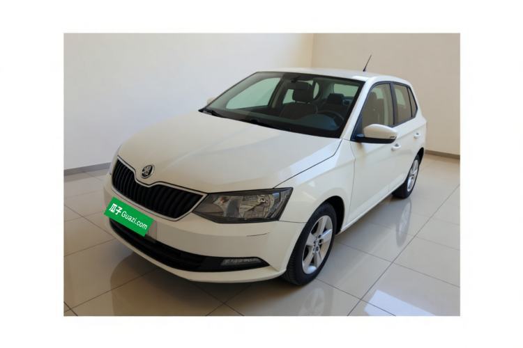 Used Skoda Fabia 2017 1.4L Automatic Car Enjoy Edition Guazi used car, China used car export, Used car for sale, Used Skoda cars, Cheapest cars for sale
