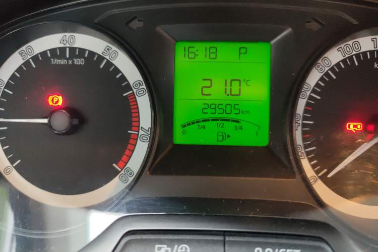 Used Skoda Fabia 2017 1.4L Automatic Car Enjoy Edition Odometer Close Up