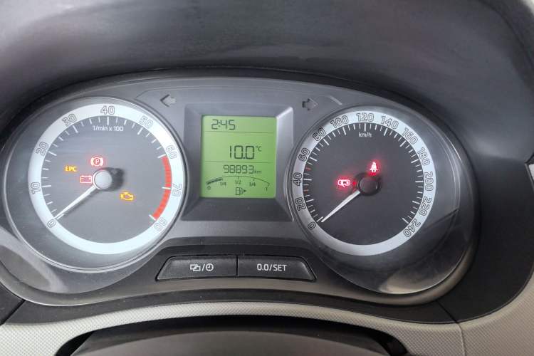 Used Skoda Fabia 2017 1.4L Manual Enjoy Edition Odometer Close Up
