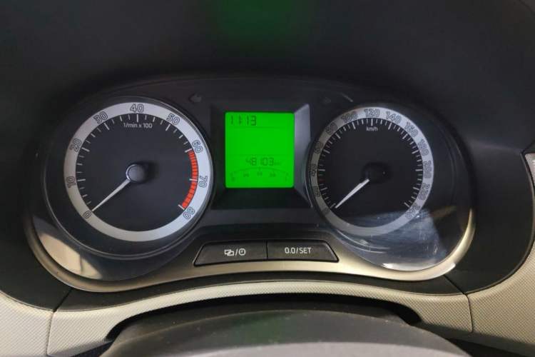 Used Skoda Fabia 2017 1.4L Automatic Car Enjoy Edition Odometer Close Up