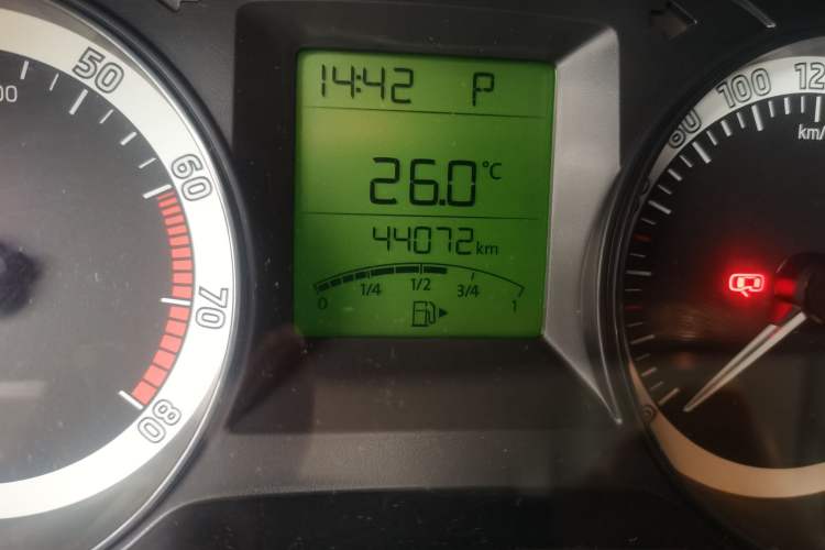 Used Skoda Fabia 2017 1.4L Automatic Car Enjoy Edition Odometer Close Up