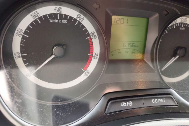 Used Skoda Fabia 2017 1.4L Automatic Car Enjoy Edition Odometer Close Up