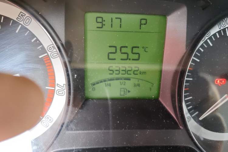 Used Skoda Fabia 2017 1.4L Automatic Car Enjoy Edition Odometer Close Up