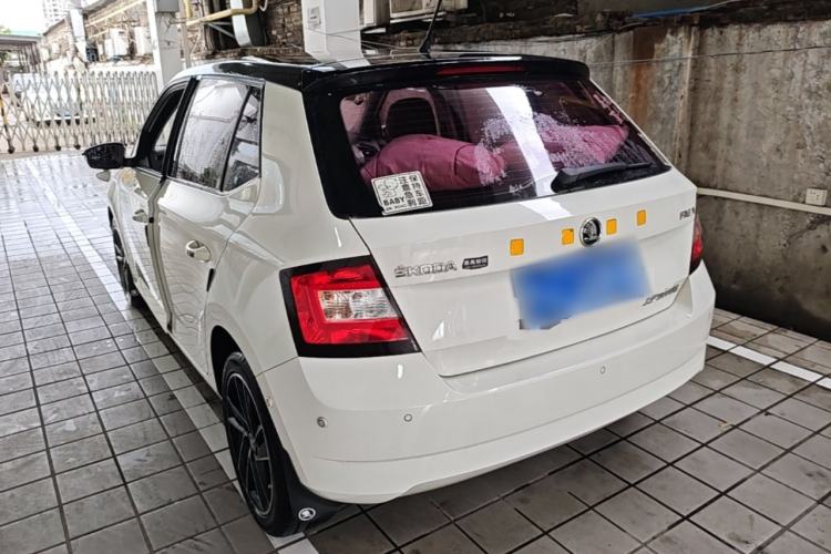 Used Skoda Fabia 2017 1.6L Automatic Sport Edition Rear Left 45 Deg