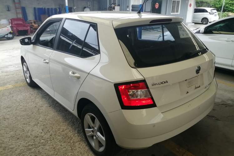 Used Skoda Fabia 2017 1.4L Automatic Car Enjoy Edition Rear Left 45 Deg
