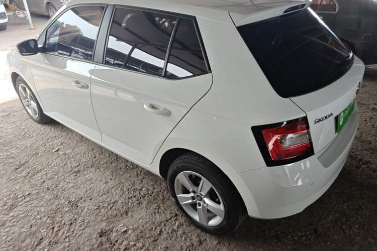 Used Skoda Fabia 2017 1.4L Automatic Car Enjoy Edition Rear Left 45 Deg