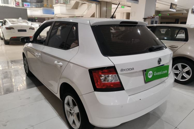 Used Skoda Fabia 2017 1.4L Automatic Car Enjoy Edition Rear Left 45 Deg