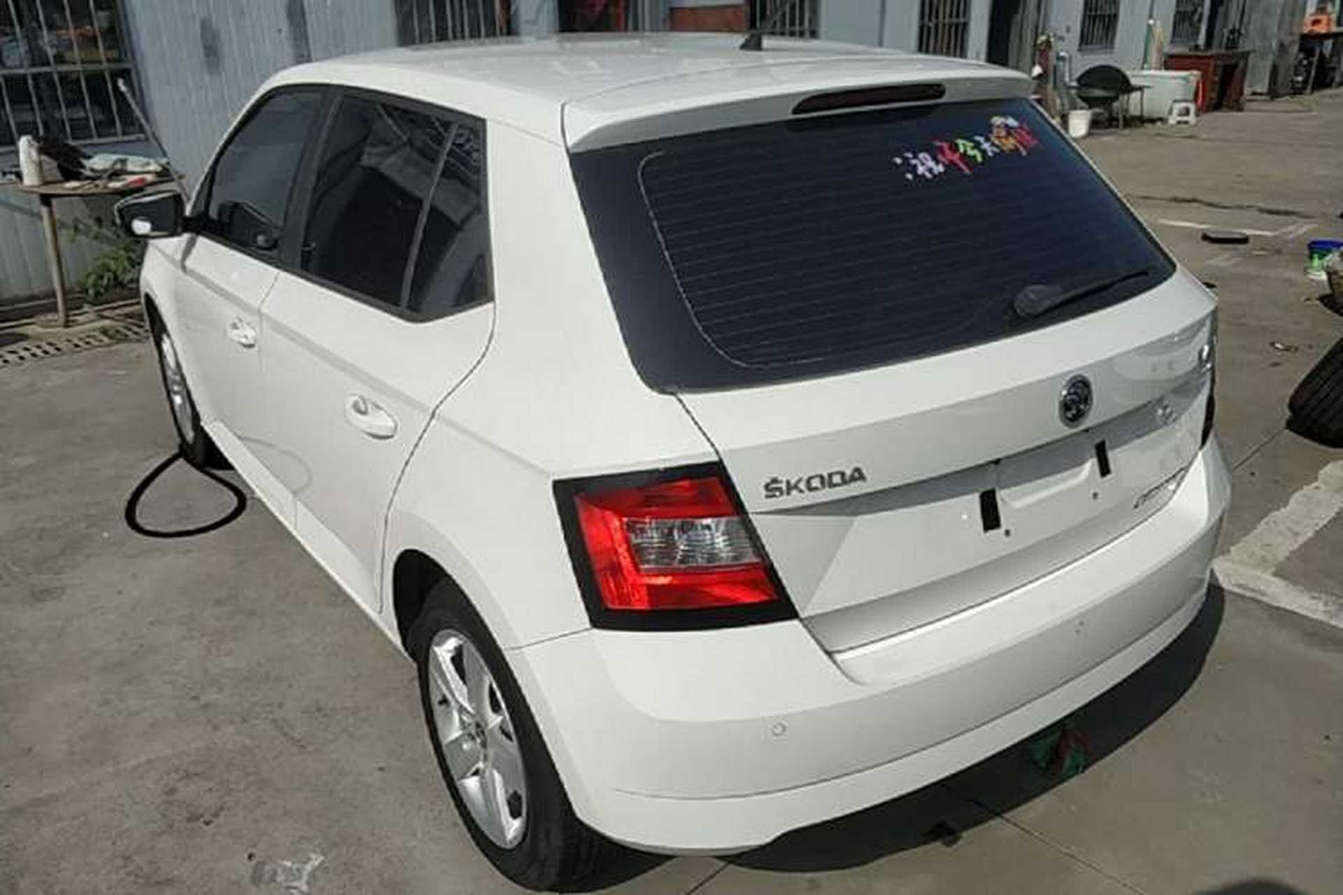 Used Skoda Fabia 2017 1.4L Automatic Car Enjoy Edition Rear Left 45 Deg