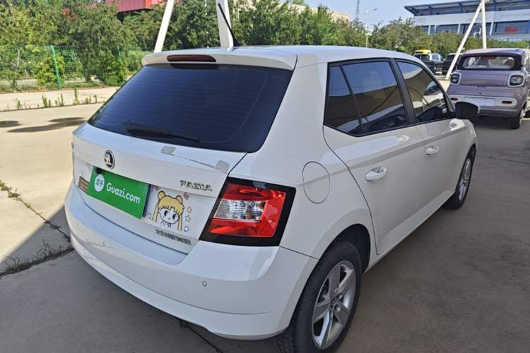 Used Skoda Fabia 2017 1.4L Automatic Car Enjoy Edition Rear Right 45 Deg