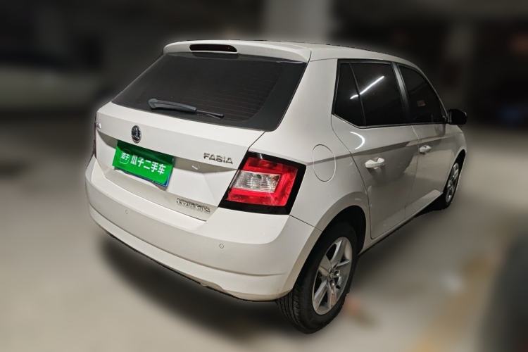 Used Skoda Fabia 2017 1.4L Automatic Car Enjoy Edition Rear Right 45 Deg