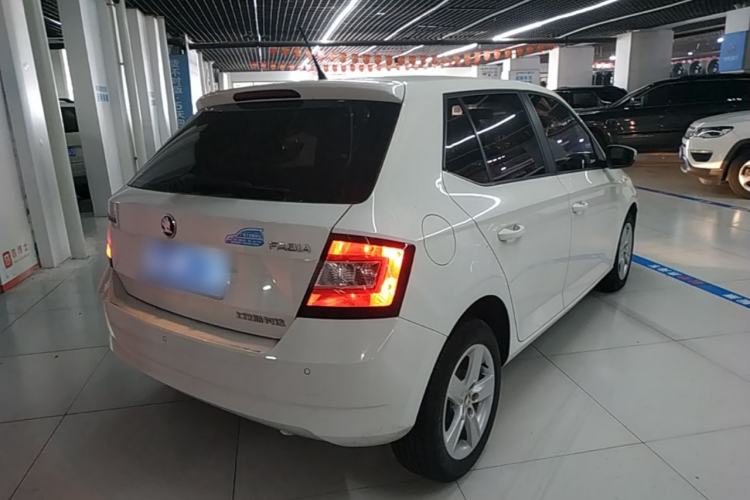 Used Skoda Fabia 2017 1.4L Automatic Car Enjoy Edition Rear Right 45 Deg