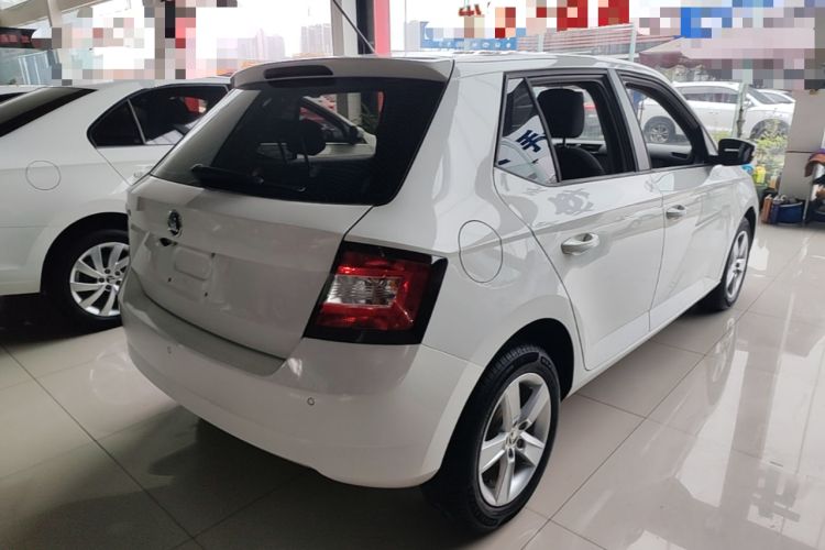 Used Skoda Fabia 2017 1.4L Automatic Car Enjoy Edition Rear Right 45 Deg