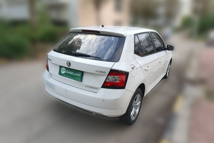 Used Skoda Fabia 2017 1.4L Automatic Car Enjoy Edition Rear Right 45 Deg