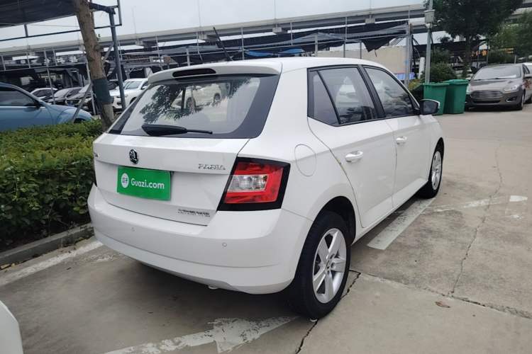 Used Skoda Fabia 2017 1.4L Automatic Car Enjoy Edition Rear Right 45 Deg