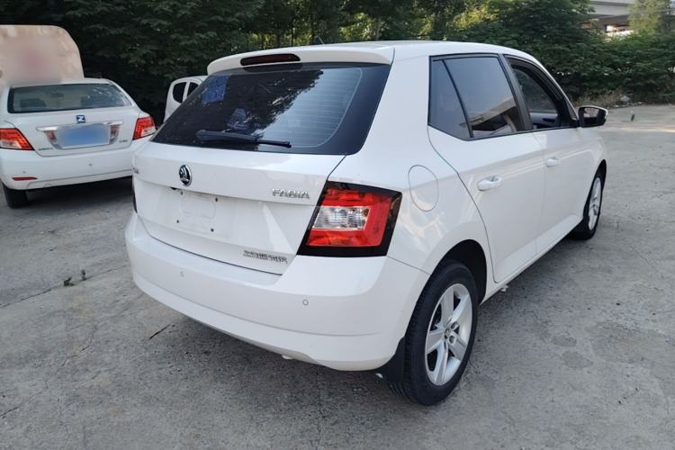 Used Skoda Fabia 2017 1.4L Automatic Car Enjoy Edition Rear Right 45 Deg