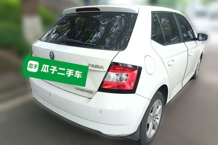 Used Skoda Fabia 2017 1.4L Automatic Car Enjoy Edition Rear Right 45 Deg