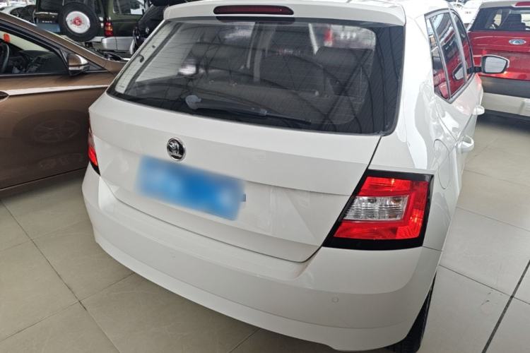Used Skoda Fabia 2017 1.4L Automatic Car Enjoy Edition Rear Right 45 Deg