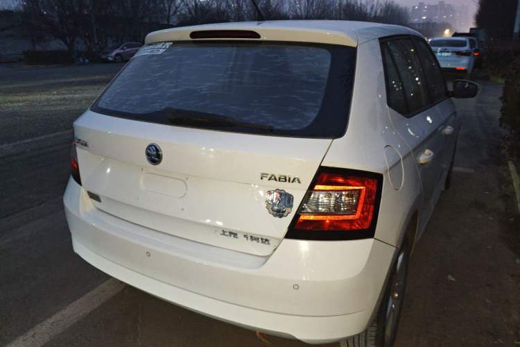 Used Skoda Fabia 2017 1.4L Manual Enjoy Edition Rear Right 45 Deg