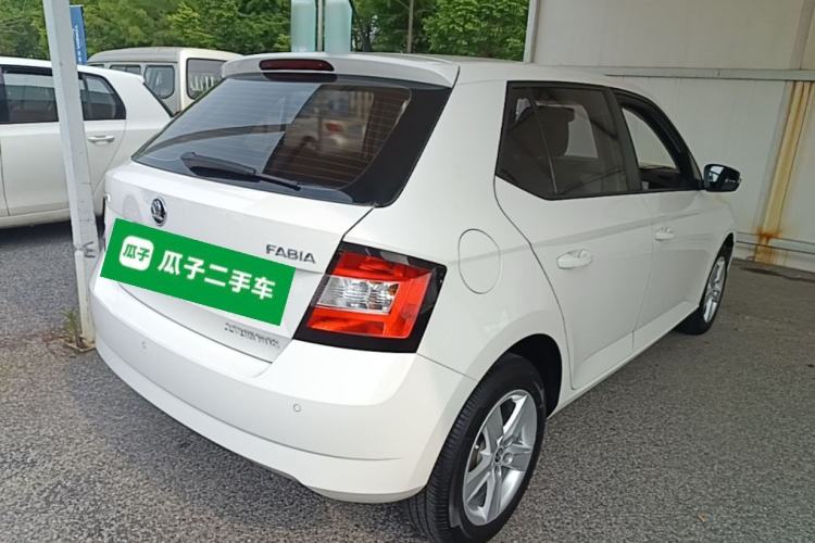 Used Skoda Fabia 2017 1.4L Automatic Car Enjoy Edition Rear Right 45 Deg