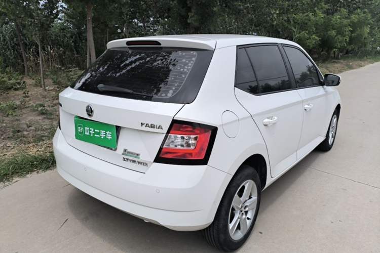 Used Skoda Fabia 2017 1.4L Automatic Car Enjoy Edition Rear Right 45 Deg
