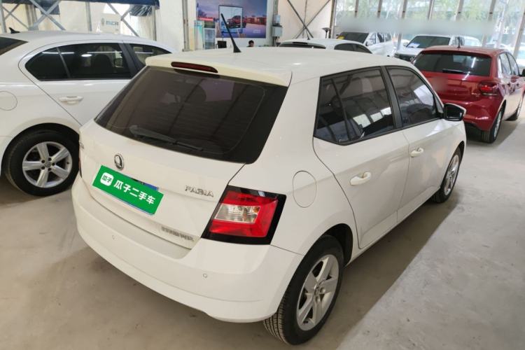 Used Skoda Fabia 2017 1.4L Automatic Car Enjoy Edition Rear Right 45 Deg