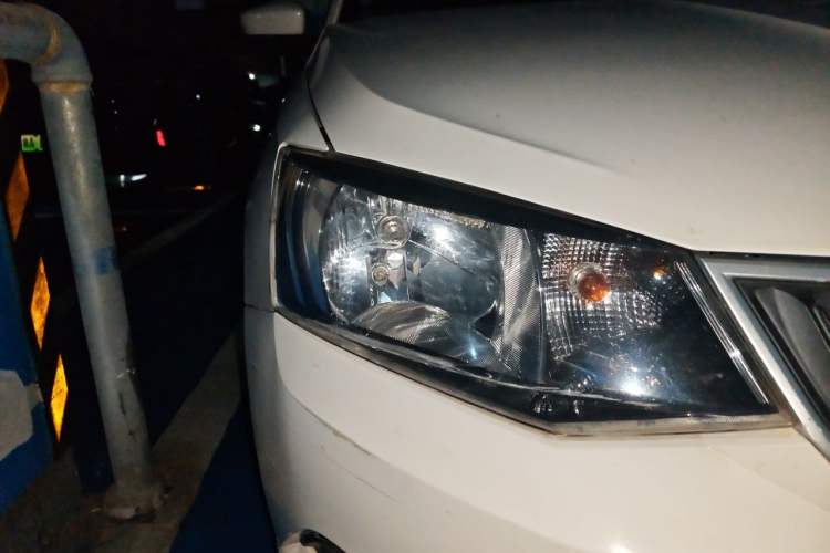 Used Skoda Fabia 2017 1.4L Automatic Car Enjoy Edition Right Front Headlight