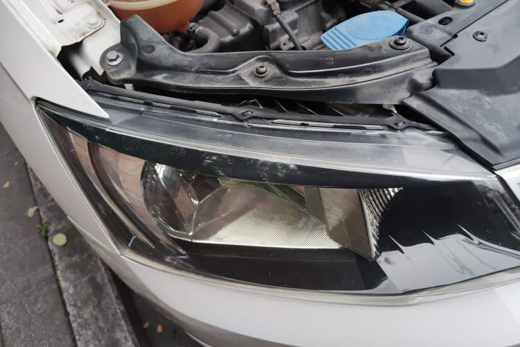 Used Skoda Fabia 2017 1.4L Automatic Car Enjoy Edition Right Front Headlight
