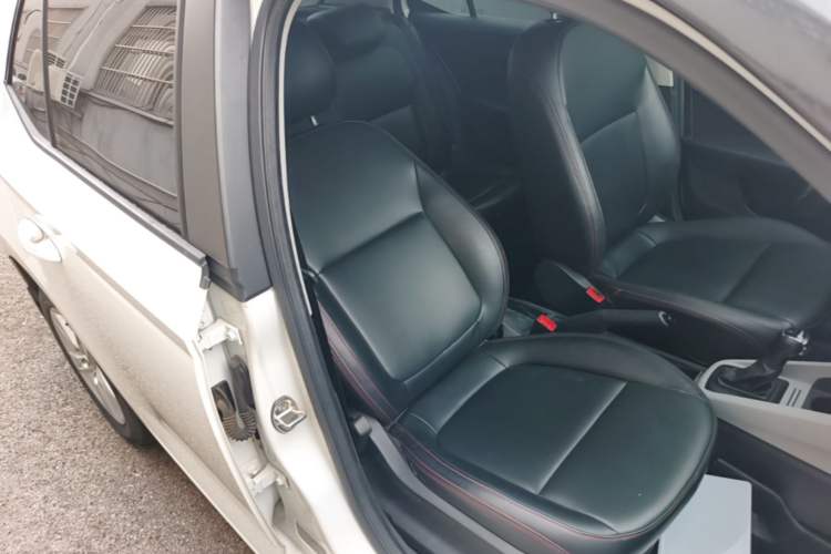 Used Skoda Fabia 2017 1.4L Automatic Car Enjoy Edition Right Front Seat