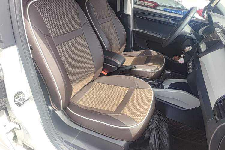 Used Skoda Fabia 2017 1.4L Automatic Car Enjoy Edition Right Front Seat