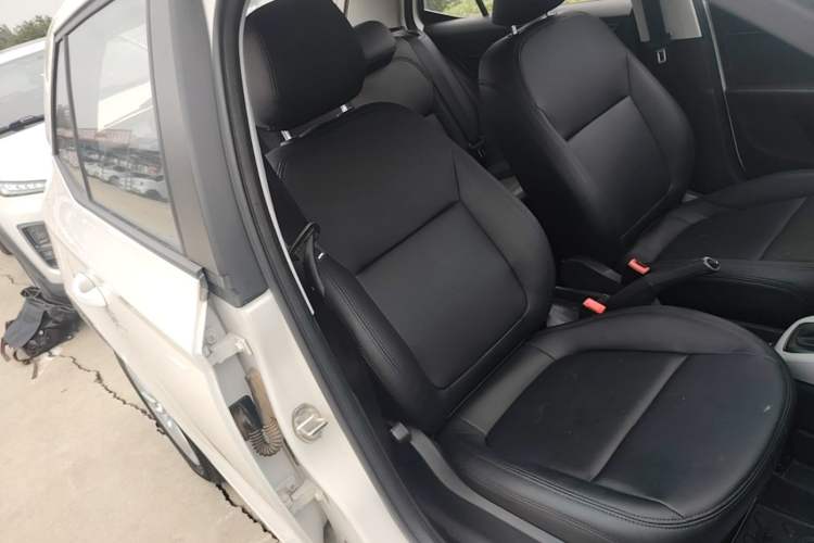 Used Skoda Fabia 2017 1.4L Automatic Car Enjoy Edition Right Front Seat