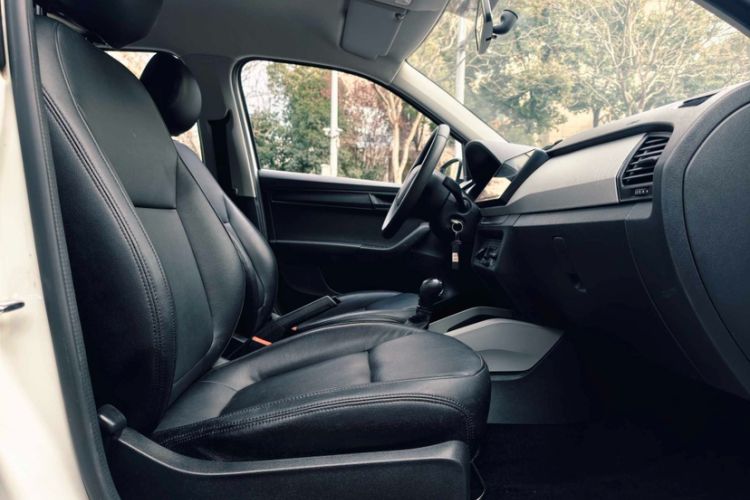 Used Skoda Fabia 2017 1.4L Automatic Car Enjoy Edition Right Front Seat