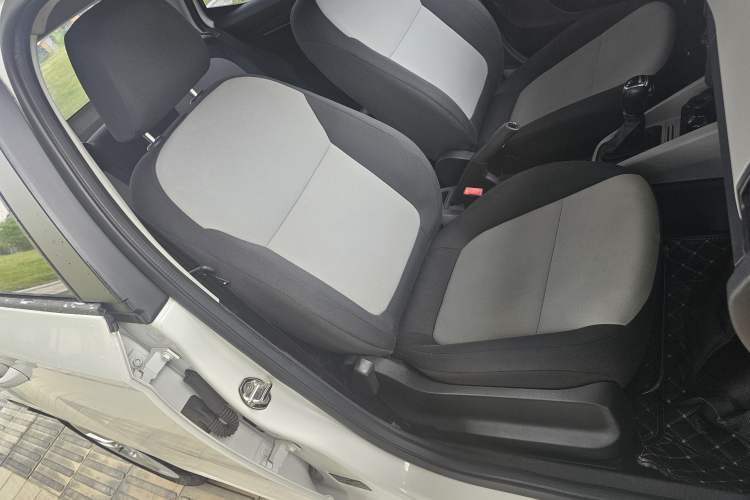Used Skoda Fabia 2017 1.4L Automatic Car Enjoy Edition Right Front Seat