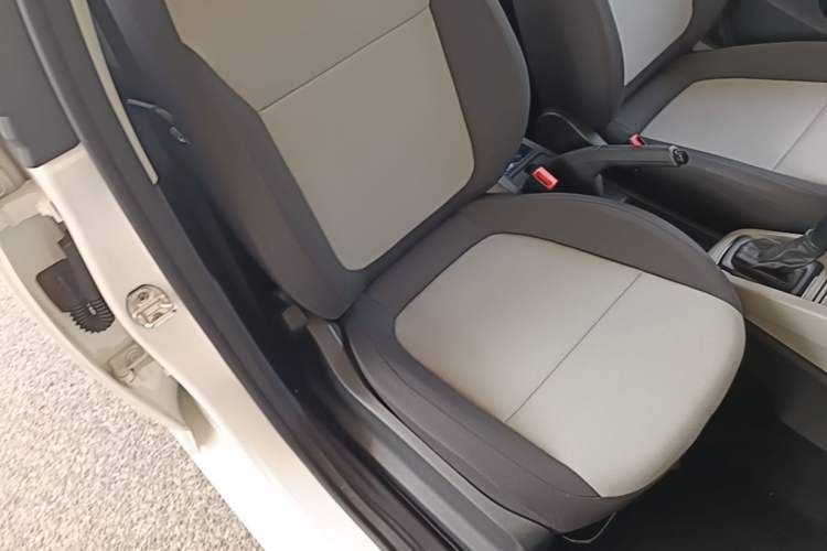 Used Skoda Fabia 2017 1.4L Automatic Car Enjoy Edition Right Front Seat