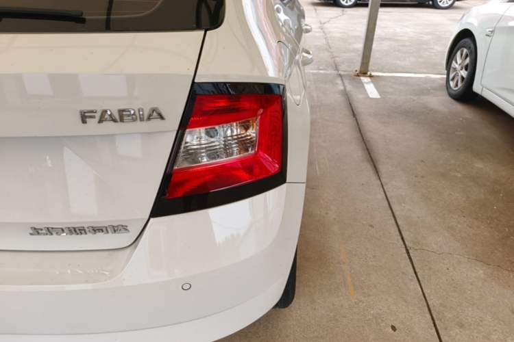 Used Skoda Fabia 2017 1.4L Automatic Car Enjoy Edition Right Rear Taillight